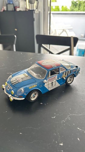 Bburago alpine 110 - bburago,